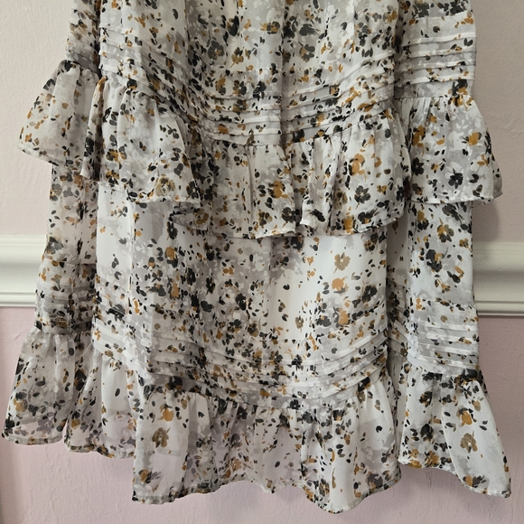 💋 5 for $25 Simply Vera Dress - Picture 7 of 8